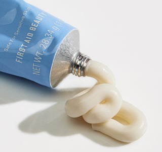 Zoomed in texture shot of the Ultra Repair Rescue Barrier Balm.